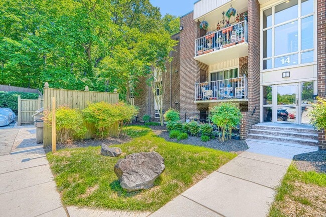 Photo - 14 Mountbatten Ct
