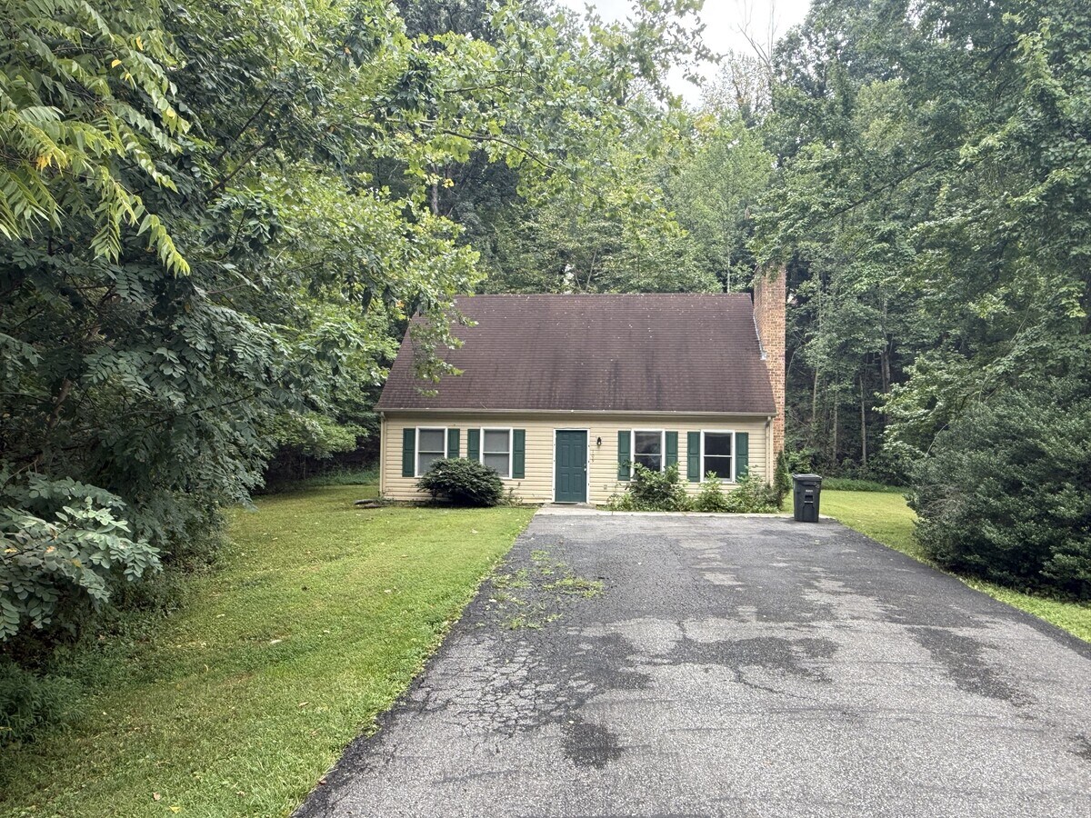 Photo - 109 Wade Ln