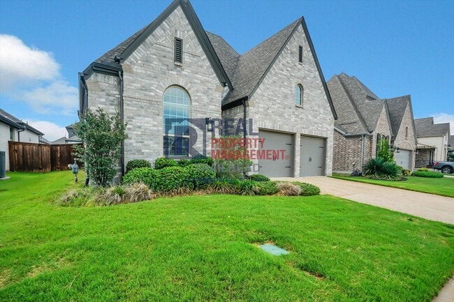 Photo - Spacious Home with Office & Media Room in Tavolo Park