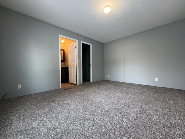 Photo - 140 Humphrey Dr