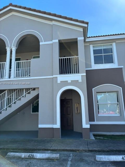 Building Photo - 1692 SE 29th Ct Unit 206