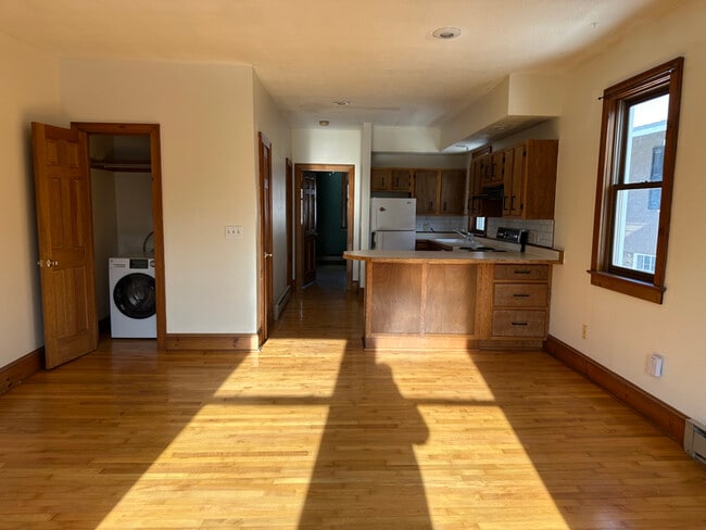 Photo - 162 Washington St Unit Apt. A