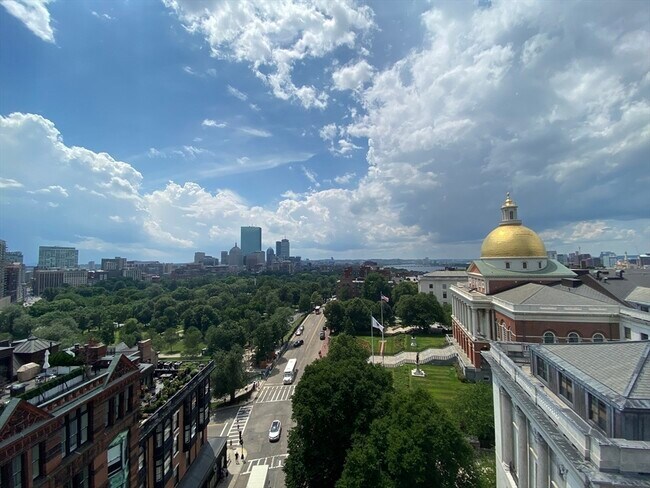 Photo - 21 Beacon St Unidad 3C