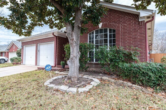 Photo - 1235 Blackthorn Dr