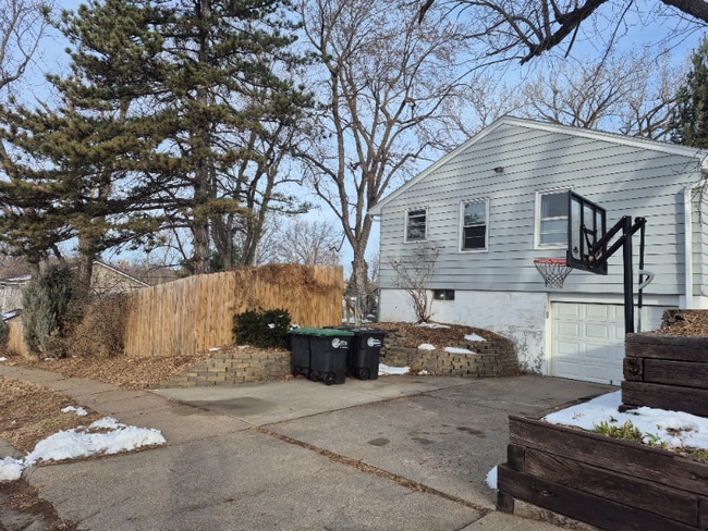 Photo - 1002 N 76th St