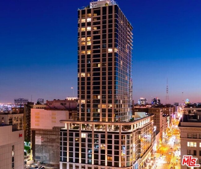 Building Photo - 400 S Broadway Unit 502 Rental