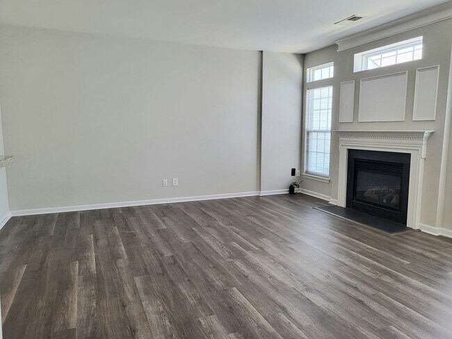 Photo - 3 bedroom townhome in Cornelius