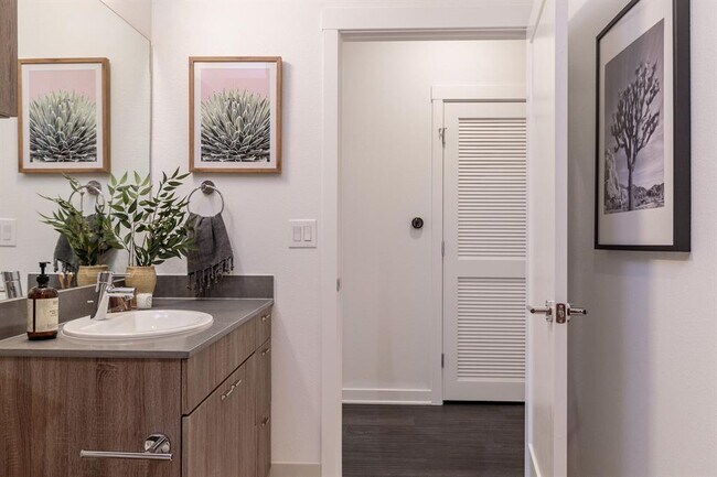 Photo - 4361 S Congress Ave Unidad 124