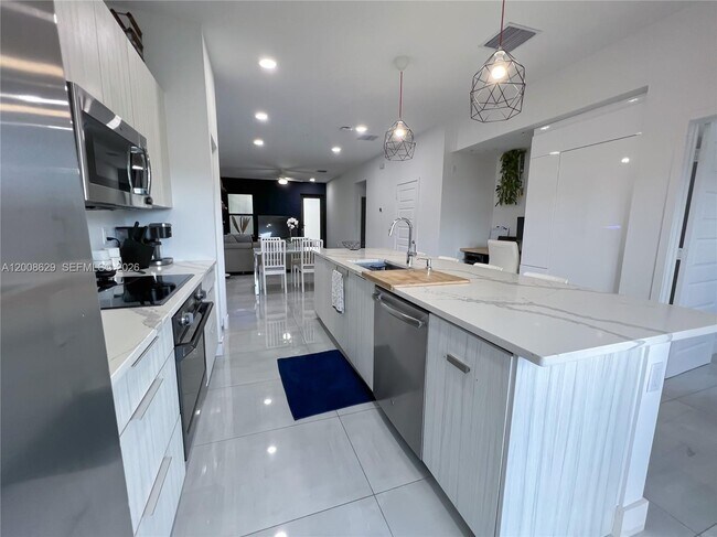 Photo - 7825 NW 104th Ave Unit 3