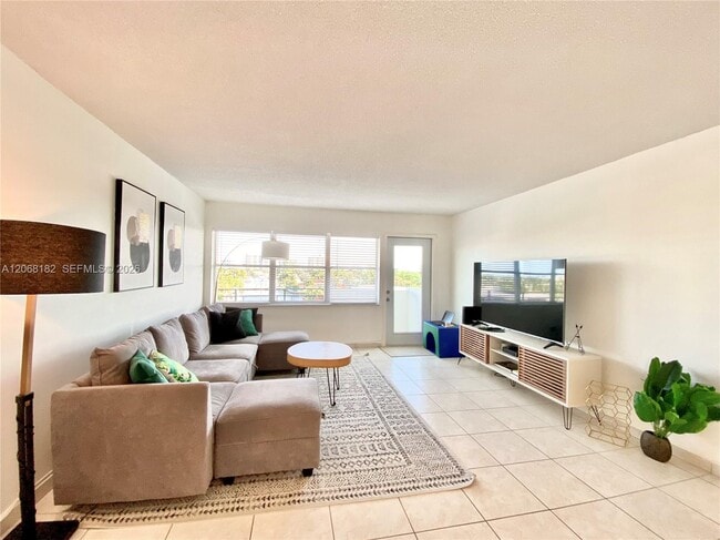 Photo - 401 Golden Isles Dr Unit 505