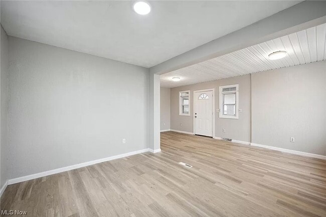 Photo - Charming 3 Bedroom Home in Loraine