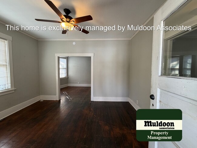 Photo - Beautiful downtown charmer