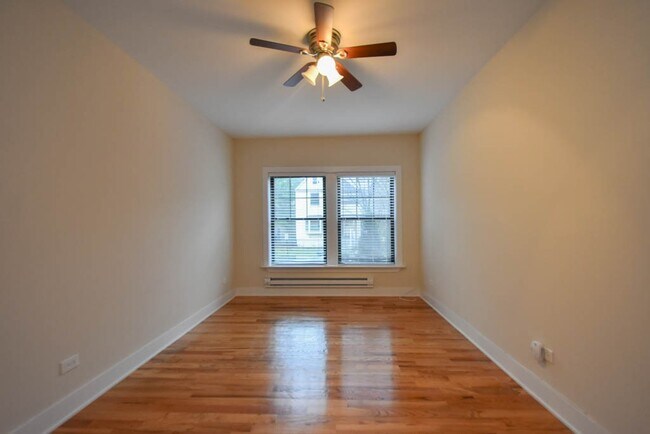 805 Dempster St Unit E2