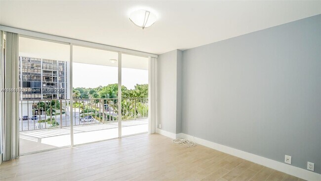 Photo - 1901 Brickell Ave Unidad B508