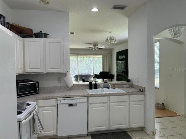11112 Windsor Pl Cir