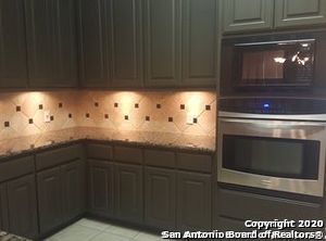 Photo - 409 Kendall Pkwy