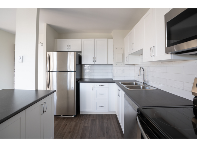 Photo - Village Green Apartments