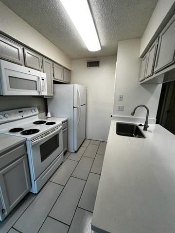 Photo - 5750 Phoenix Dr Unit 19