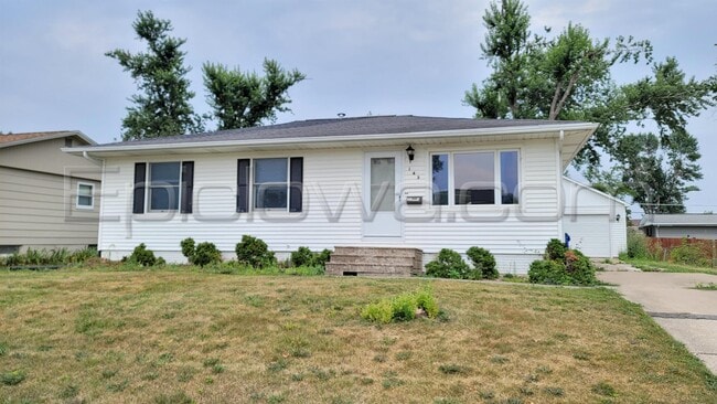 Photo - 143 Crestridge Dr NW House