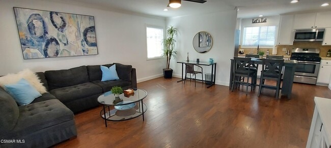 Building Photo - 2250 Magnolia St