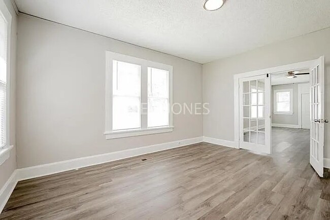 Photo - 2528 10th St