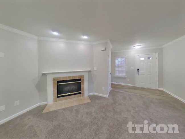 Photo - 15436 Dusty Trail