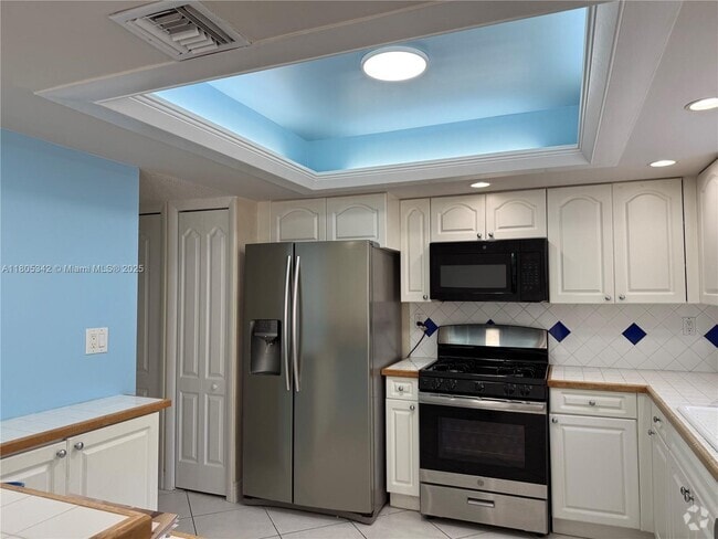 Building Photo - 10532 SW 112th Ave Rental
