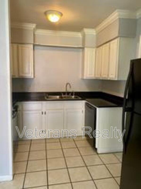 Photo - 101 Park Row Ave