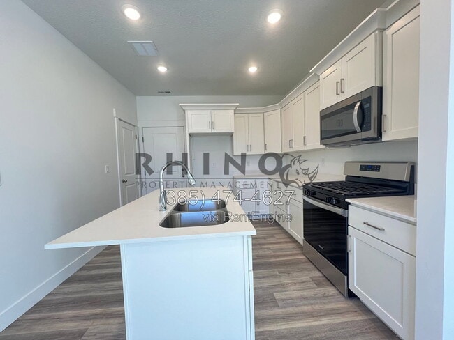 Photo - 1668 N 840 W