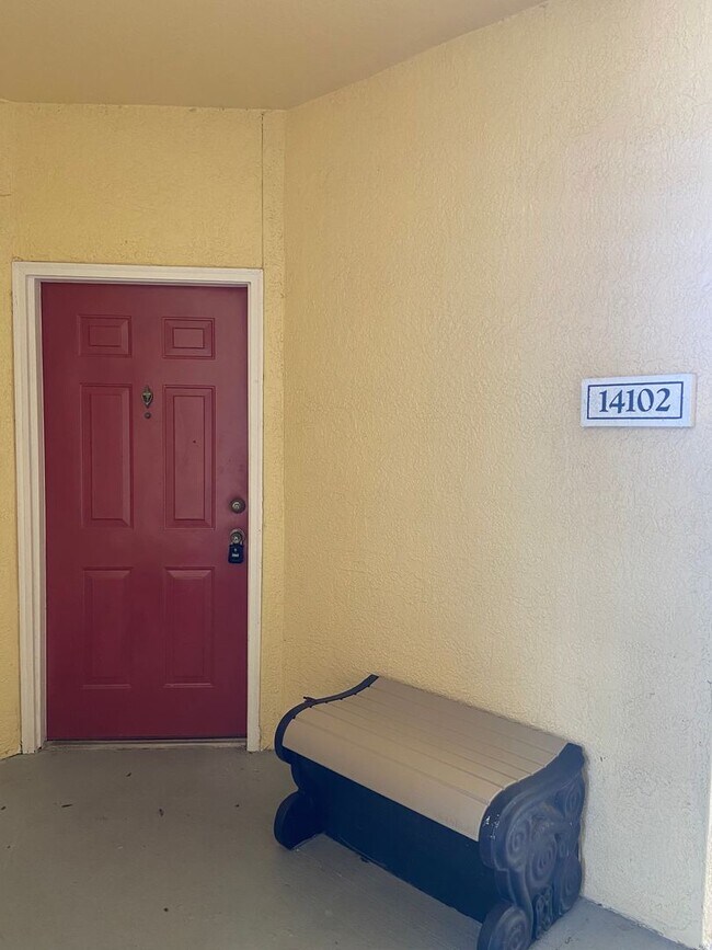 Spacious 2br/2ba Visconti Condo with W/D H... - Spacious 2br/2ba Visconti Condo with W/D H...
