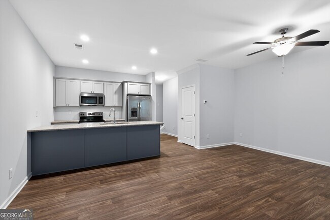 Photo - 3122 Meadowstone Ln SW