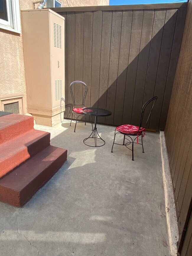 Photo - 4534 W 11th Pl Unidad 4534