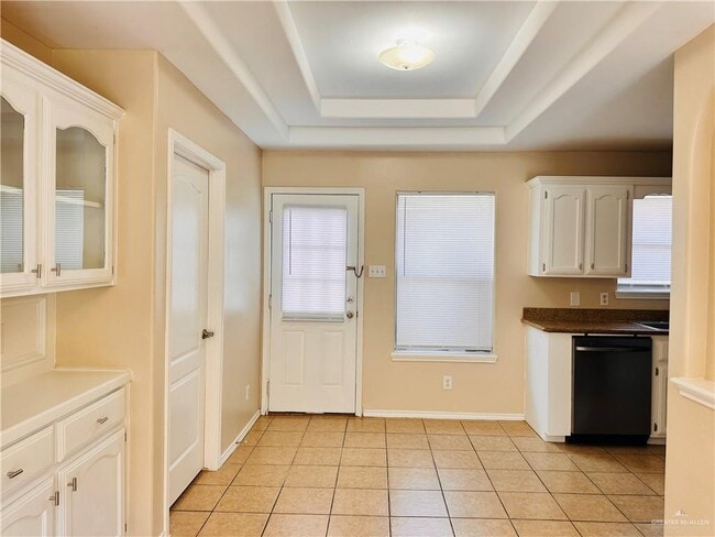 2105 W Western Dr Unit 2