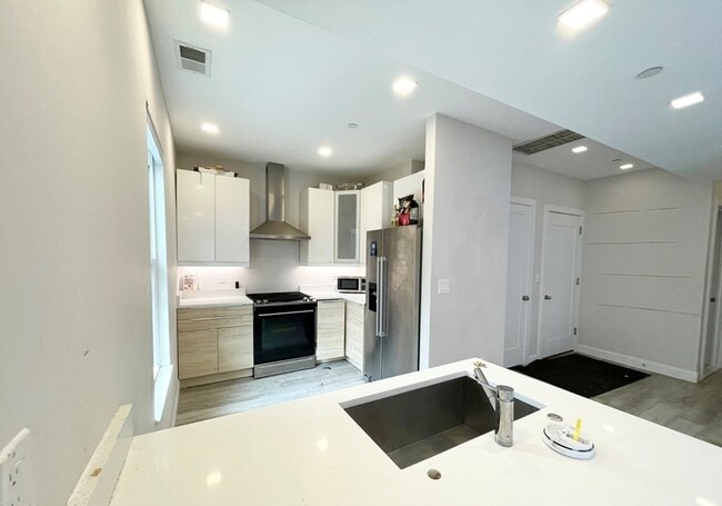 Photo - 113 Hillside St Unidad 3