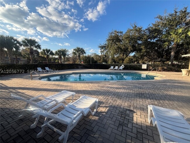 Photo - 362 Carina Cir