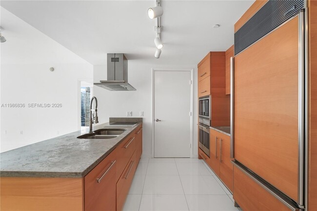 Photo - 495 Brickell Ave Unidad 3311