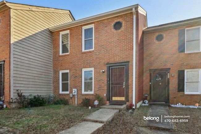 Building Photo - 8078 Woodlake Dr