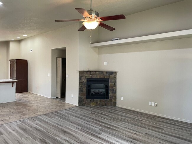 Photo - Great 3 Bedoom 2 Bath Home