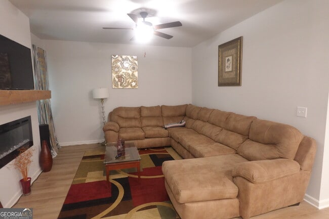 Photo - 175 Tulip Dr