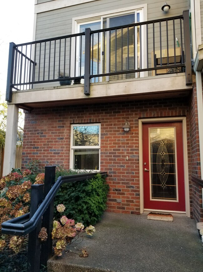 Photo - 809 Taylor Ave N