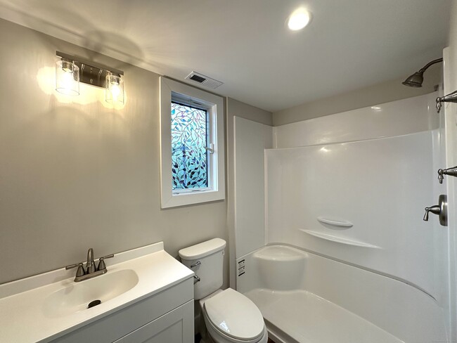 Photo - 20 Mechanic St