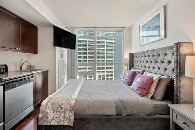 Photo - 250 Fort York Blvd Unit ID1345799P