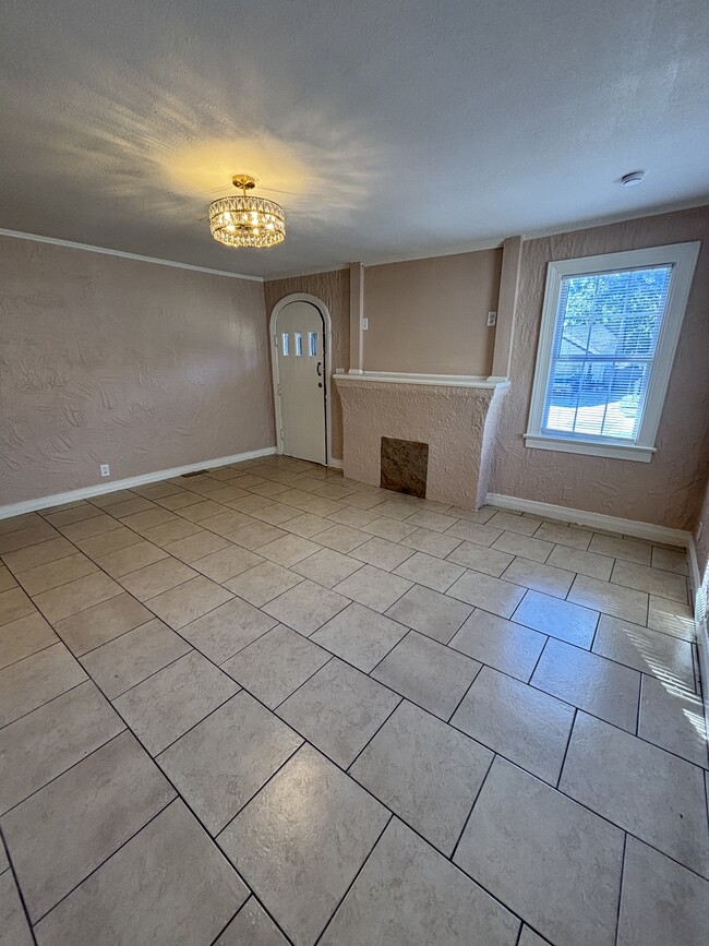 Photo - 103 N Delaware Ave