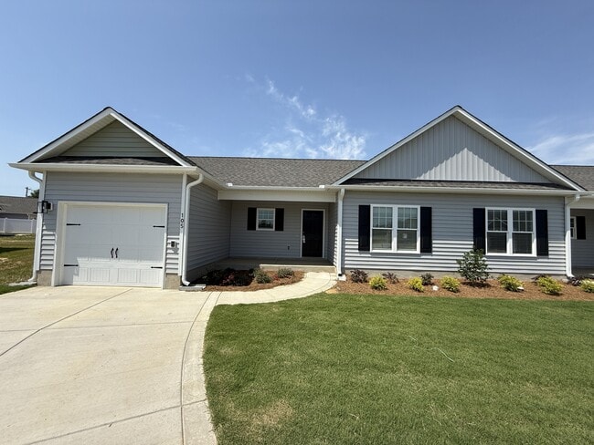 Photo - 105 Berkshire Cir House