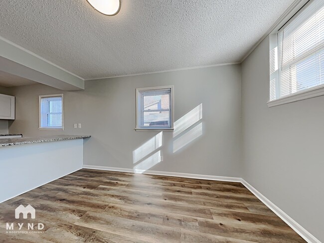 Photo - 2517 Devon Dr