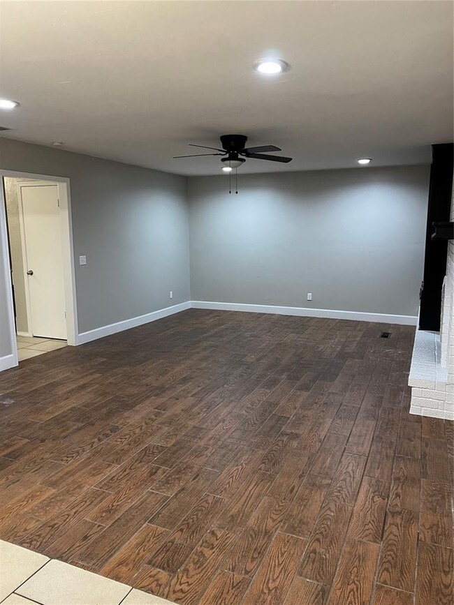 Photo - 6804 Lancer Ln