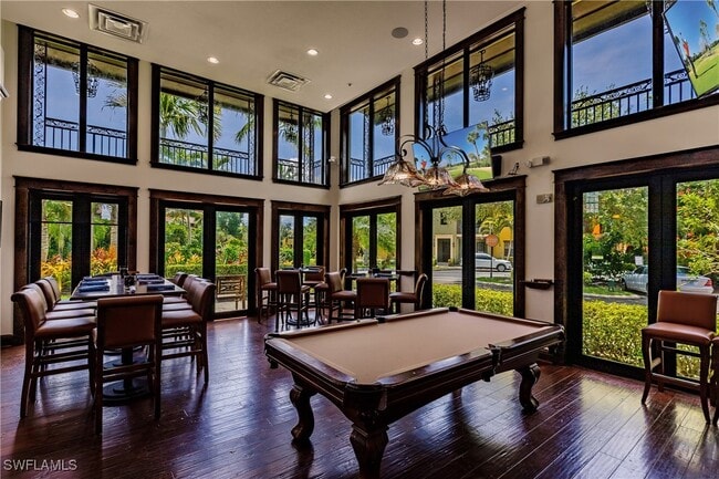 Building Photo - 9111 Capistrano St S