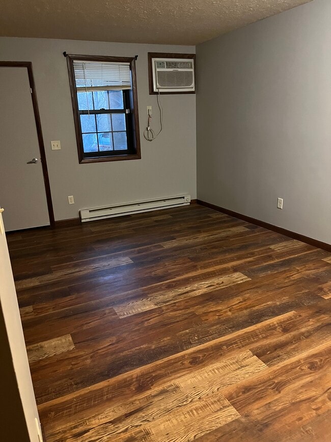 Photo - Wood Cliff Manor Apartments