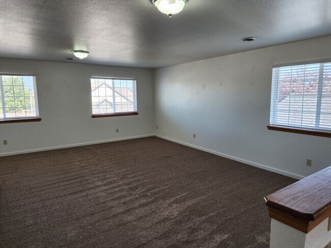 Photo - 110 N 11th Ave Unit 110 N 11th B