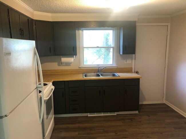 Photo - 21 Oakland Ave